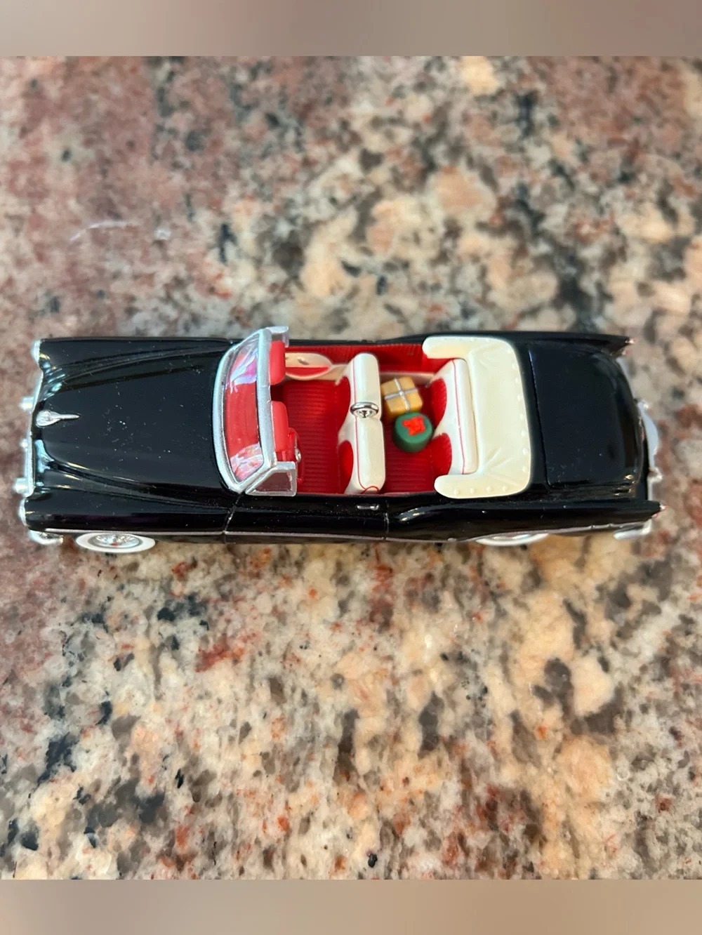 Hallmark 1953 Buick Roadmaster Skylark Ornament